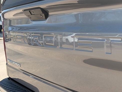 Used 2021 Chevrolet Silverado 1500 LT image 12