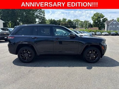 Used 2023 Jeep Grand Cherokee 30th Anniversary AWD/4WD image 5