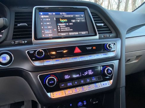 Used 2019 Hyundai Sonata Limited image 39