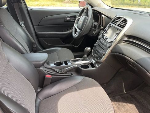 Used 2015 Chevrolet Malibu LT w/ Power Convenience Package FWD image 5
