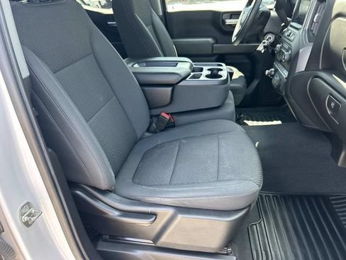 Used 2022 Chevrolet Silverado 1500 Custom w/ Safety Confidence Package AWD/4WD image 26