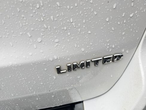 Used 2020 Jeep Grand Cherokee Limited AWD/4WD image 33
