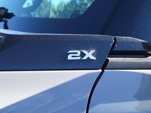 New 2026 GMC Hummer EV 4x4 Crew Cab w/ LPO, Dark Essentials Package image 13