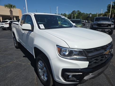 Used 2022 Chevrolet Colorado LT w/ Fleet Safety Package RWD image 8