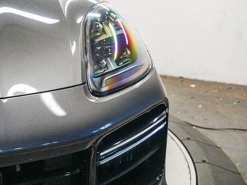 Certified 2022 Porsche Cayenne Turbo AWD/4WD image 7