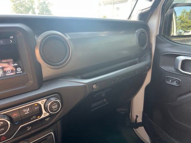 Certified 2020 Jeep Wrangler Sport AWD/4WD image 16