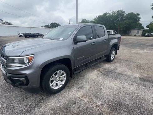Used 2021 Chevrolet Colorado LT w/ LT Convenience Package RWD image 4