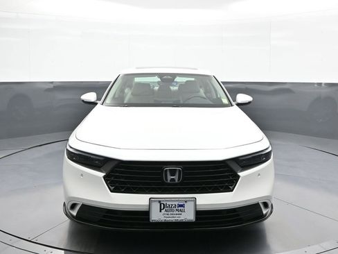 Certified 2024 Honda Accord EX-L image 2