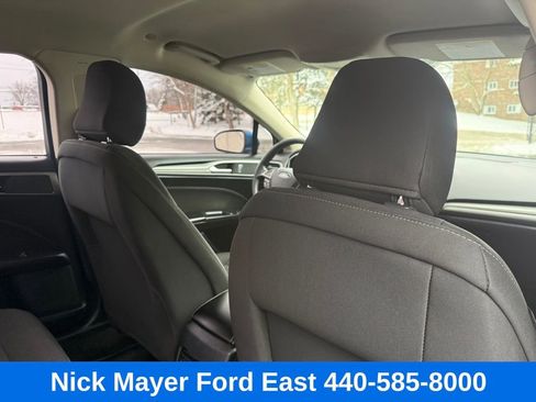 Used 2020 Ford Fusion SE image 21