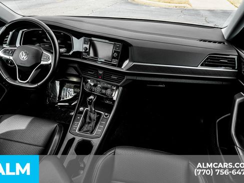 Used 2024 Volkswagen Jetta SE image 25