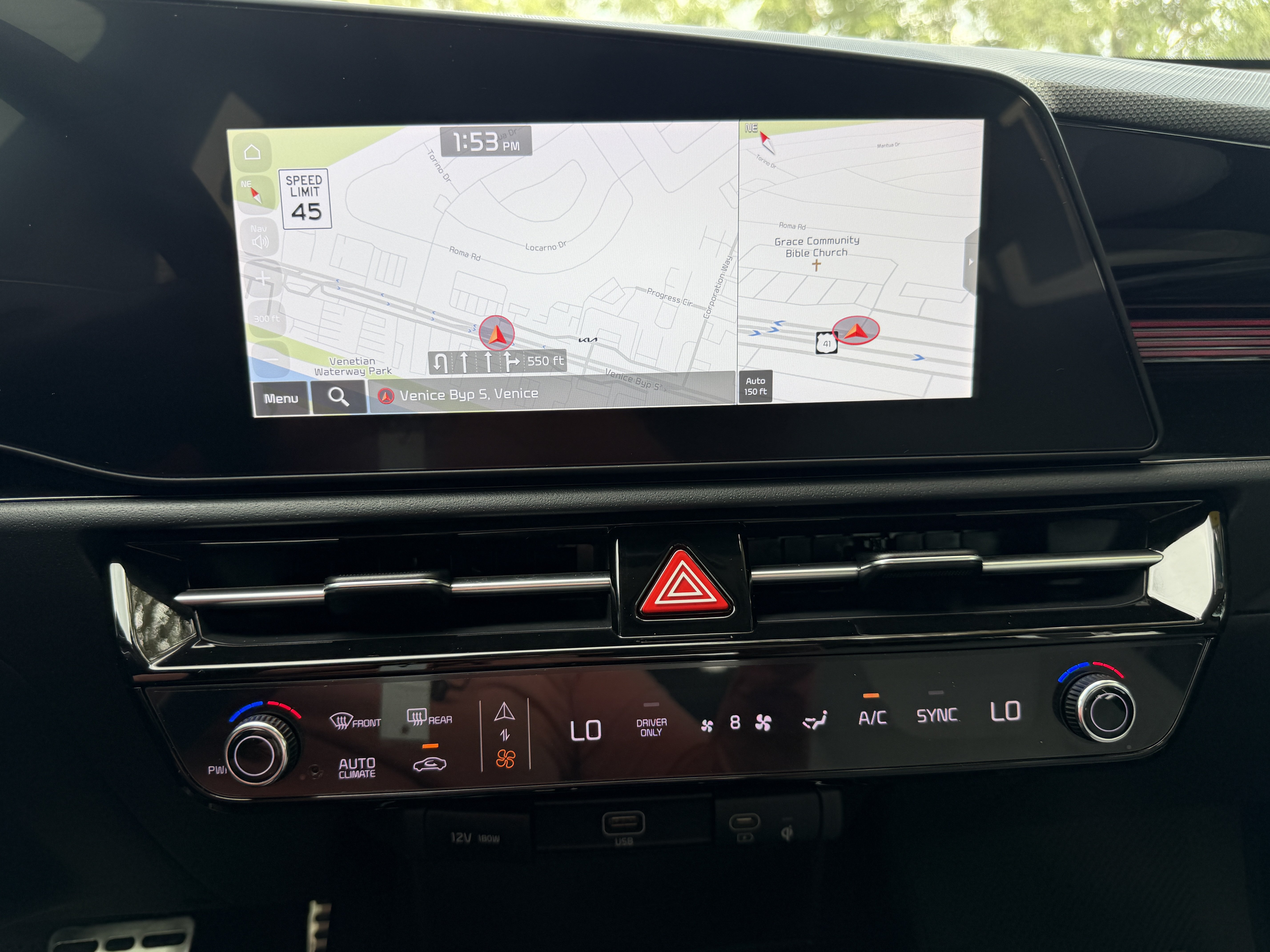Certified 2024 Kia Niro EX Touring FWD image 20