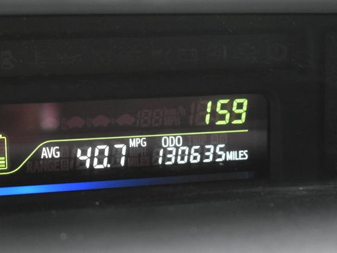 Used 2012 Toyota Prius V Five FWD image 20