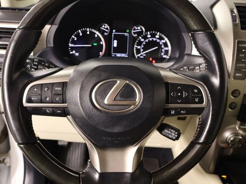 Used 2020 Lexus GX 460 Premium AWD/4WD image 3