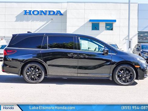 Used 2023 Honda Odyssey Sport image 6