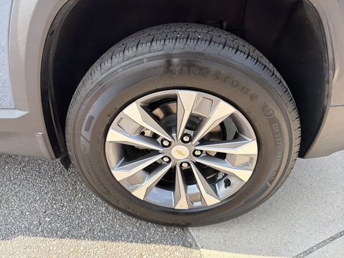 Used 2026 Chevrolet Equinox LT w/ Convenience Package II FWD image 29