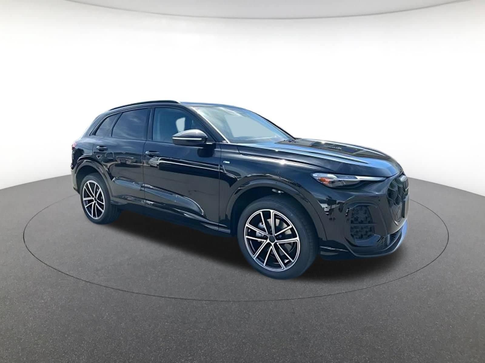 New 2026 Audi Q5 Premium Plus AWD/4WD image 1