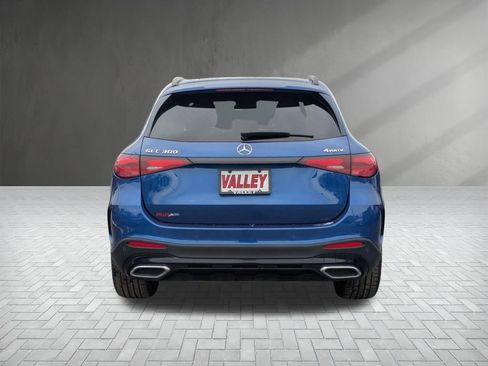 Used 2023 Mercedes-Benz GLC 300 GLC 300 image 8