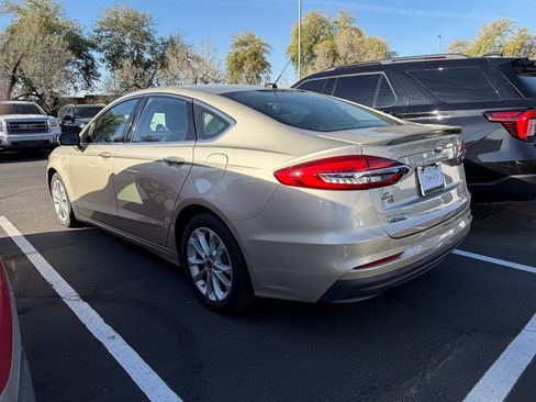 Used 2019 Ford Fusion Energi Titanium image 4