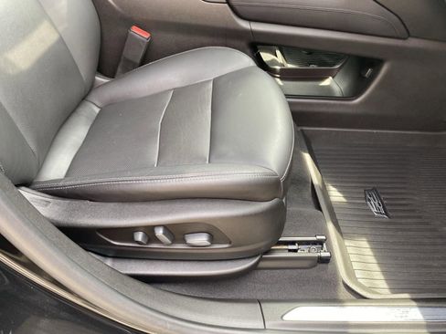 Used 2021 Cadillac XT5 Premium Luxury w/ LPO, Floor Liner Package AWD/4WD image 32