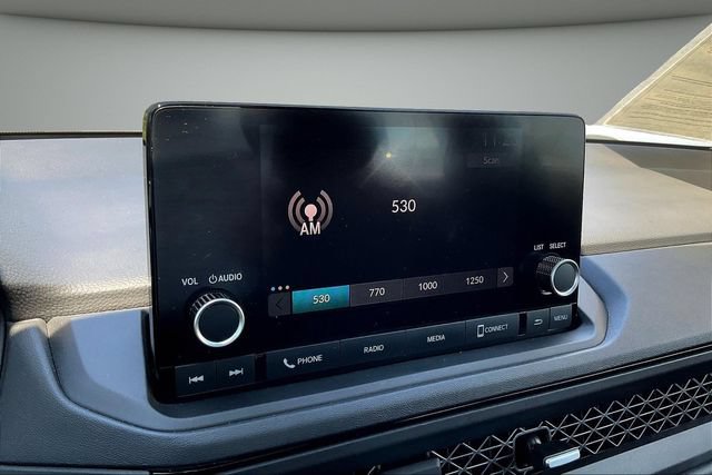 Used 2025 Honda Accord SE image 16