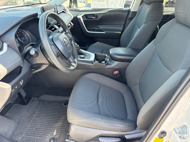 Certified 2021 Toyota RAV4 LE AWD/4WD image 26