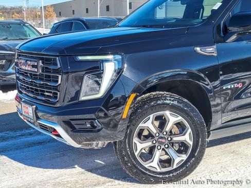 Used 2025 GMC Yukon XL AT4 Ultimate image 3