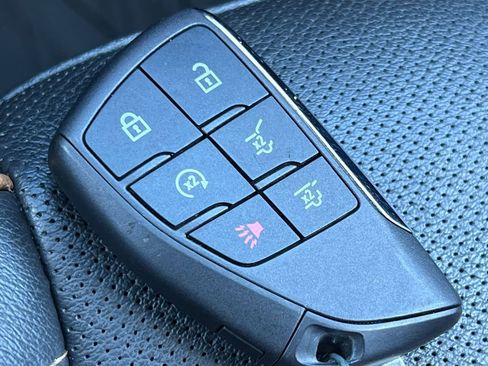 Used 2023 GMC Yukon XL AT4 w/ AT4 Premium Plus Package AWD/4WD image 35