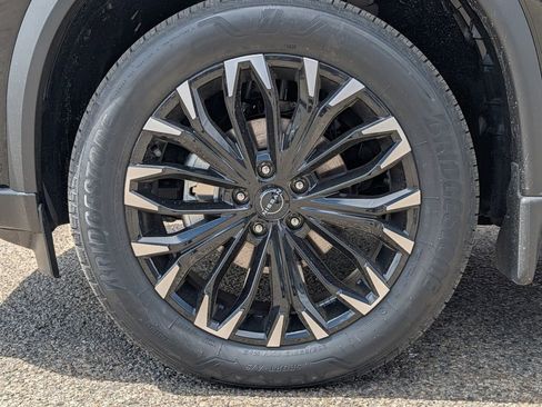 New 2026 Nissan Rogue SV AWD/4WD image 4