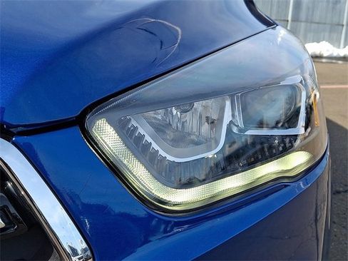 Certified 2018 Ford Escape SE w/ SE Sport Appearance Package image 7