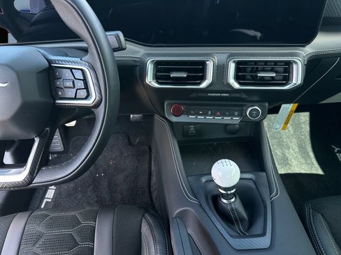 Used 2026 Ford Mustang GT Premium w/ GT Performance Package RWD image 18
