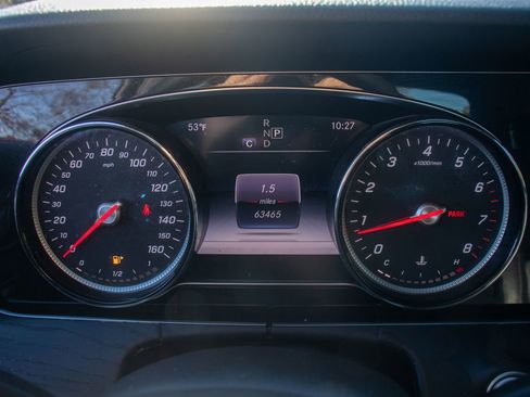 Used 2018 Mercedes-Benz E 300 4MATIC image 13