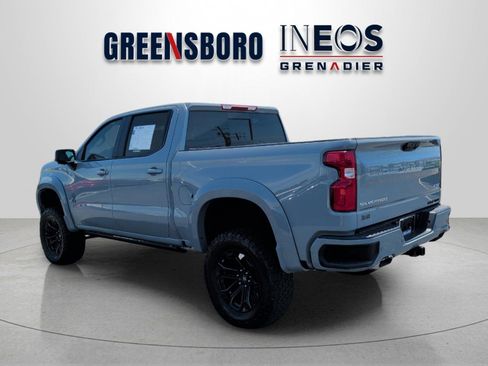 Used 2025 Chevrolet Silverado 1500 RST AWD/4WD image 3