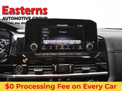 Used 2024 Nissan Pathfinder SV AWD/4WD image 12