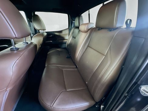 Used 2022 Toyota Tacoma Limited RWD image 28