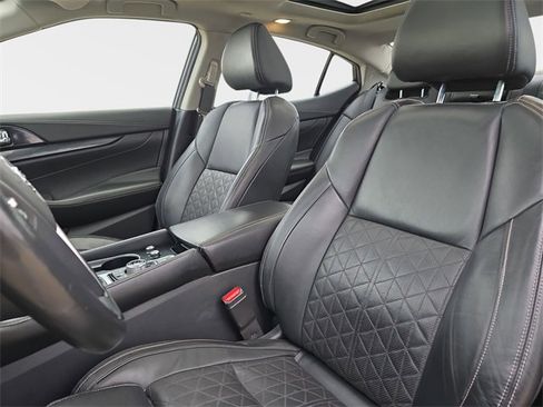 Used 2019 Nissan Maxima Platinum w/ Sport Mat Group image 17