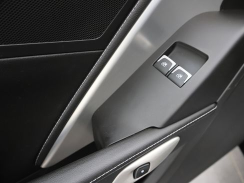 Used 2014 Chevrolet Corvette Stingray Coupe image 33