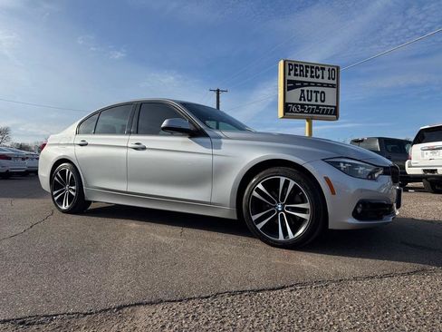 Used 2018 BMW 330i xDrive 330i xDrive Sedan w/ Convenience Package AWD/4WD image 2