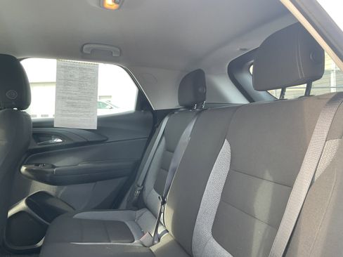 Certified 2021 Chevrolet TrailBlazer L image 11