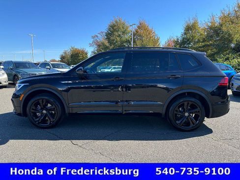 Used 2024 Volkswagen Tiguan SE R-Line image 3