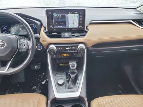 Used 2020 Toyota RAV4 Limited image 14