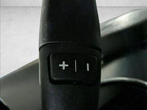 Used 2016 Chevrolet Tahoe LT image 12