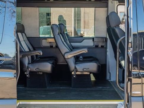 Used 2016 Mercedes-Benz Sprinter 3500 image 30