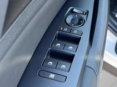 New 2026 Kia Sportage EX w/ EX Panorama Roof Package image 23