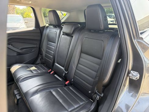 Used 2017 Ford Escape Titanium FWD image 22