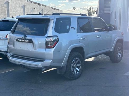 Used 2021 Toyota 4Runner TRD Off-Road Premium w/ Moonroof Package AWD/4WD image 3