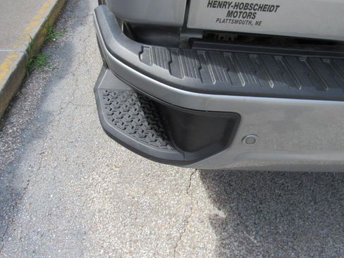 Used 2025 GMC Sierra 2500 AT4 AWD/4WD image 14