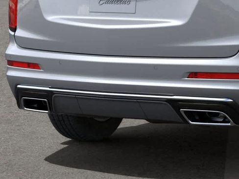 New 2025 Cadillac XT6 Luxury image 13