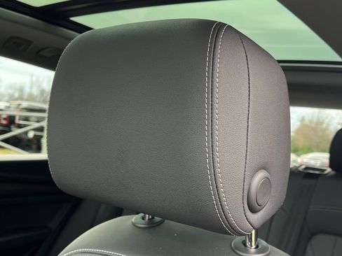 Used 2025 Audi Q5 2.0T Premium image 12