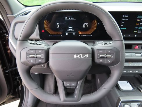 New 2027 Kia Seltos X-Line S AWD/4WD image 4