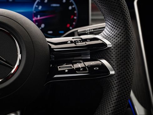 New 2026 Mercedes-Benz GLC 300 GLC 300 Coupe image 32